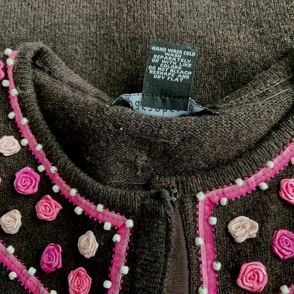 Brown Cardigan Sweater Wool Pink Rose Appliques Beaded (M) - Picture 6 of 8